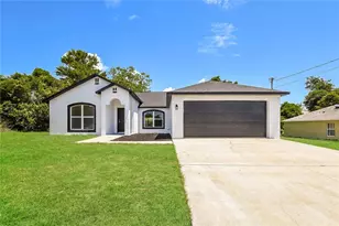 602 Armadillo Dr, Deltona, FL 32725 - Photo 1