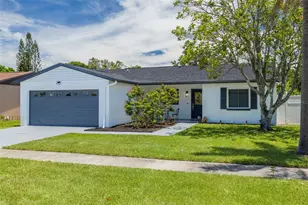 7815 Shadow Run Dr, Largo, FL 33773 - Photo 1