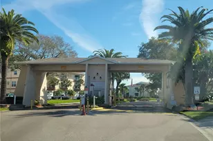 10036 63rd Ave N, Saint Petersburg, FL 33708 - Photo 1