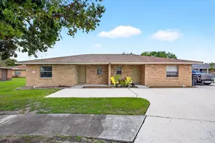 402 Big Cedar Way, Brandon, FL 33510 - Photo 1