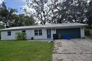 10918 N Blvd, Tampa, FL 33612 - Photo 1