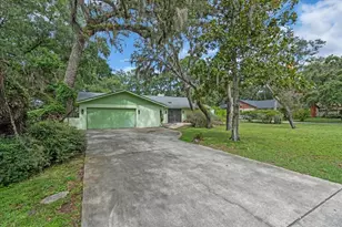 8470 Crane's Roost Dr, New Port Richey, FL 34654 - Photo 1