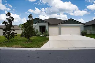 4060 Capri Coast Dr, Plant City, FL 33565 - Photo 1