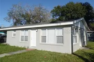 620 11th St W, Palmetto, FL 34221 - Photo 1