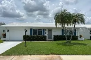 9724 36th St N, Pinellas Park, FL 33782 - Photo 1