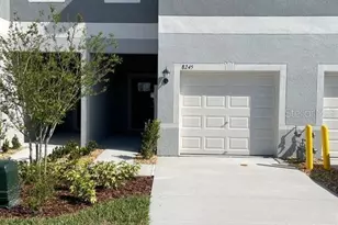 8245 Crescent Oaks Dr, New Port Richey, FL 34655 - Photo 1