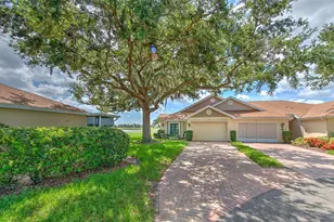 2012 Fall River Ct, Sun City Center, FL 33573 - Photo 1