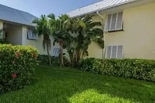 7300 Sunshine Skyway Ln S, Saint Petersburg, FL 33711 - Photo 1