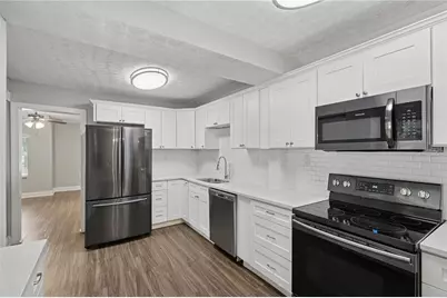 3301 W Price Avenue, Tampa, FL 33611 - Photo 1