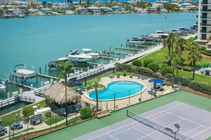 660 Island Way, Clearwater Beach, FL 33767 - Photo 1