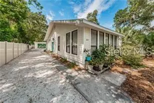 525 Bay St, Dunedin, FL 34698 - Photo 1