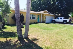 230 20th St SW, Largo, FL 33770 - Photo 1