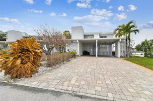 800 Madonna Blvd, Tierra Verde, FL 33715 - Photo 1