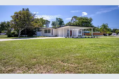 5670 10th Avenue N, Saint Petersburg, FL 33710 - Photo 1