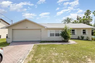 907 Valentina Dr, Dundee, FL 33838 - Photo 1