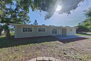 6193 39th Ave N, Saint Petersburg, FL 33709 - Photo 1