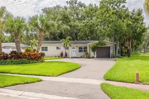 100 Lewis Blvd SE, Saint Petersburg, FL 33705 - Photo 1