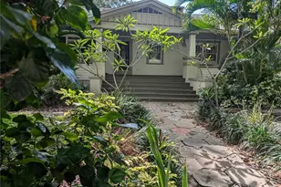 316 39th Ave S, Saint Petersburg, FL 33705 - Photo 1