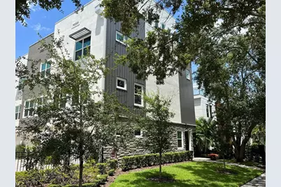 105 5th Avenue N, Saint Petersburg, FL 33701 - Photo 1