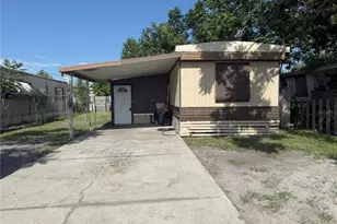 5341 80th St N, Saint Petersburg, FL 33709 - Photo 1