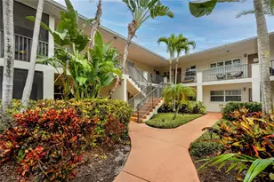 555 3rd St N, Saint Petersburg, FL 33701 - Photo 1