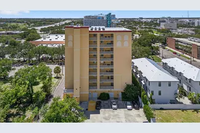 316 8th Street S #203, Saint Petersburg, FL 33701 - Photo 1