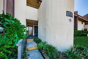 10735 Village Club Circle N, Saint Petersburg, FL 33716 - Photo 1