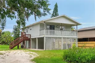 807 4th Ave SW, Ruskin, FL 33570 - Photo 1