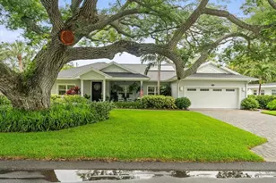 128 Palmetto Ln, Largo, FL 33770 - Photo 1