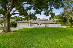 90 Camelia Ct, Oldsmar, FL 34677 - Photo 1