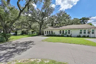 105 N Kingsway Rd, Seffner, FL 33584 - Photo 1