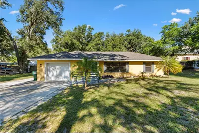 308 N Valley Road, Fruitland Park, FL 34731 - Photo 1