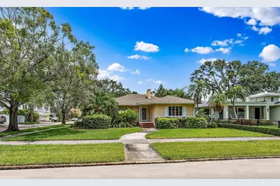 605 15th Avenue NE, Saint Petersburg, FL 33704 - Photo 1