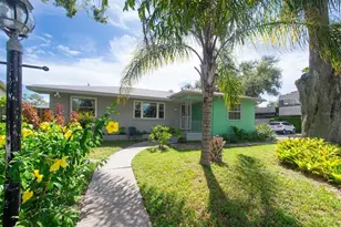 125 49th Street N, Saint Petersburg, FL 33710 - Photo 1
