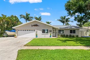 5523 18th St NE, Saint Petersburg, FL 33703 - Photo 1