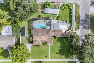 6101 2nd Ave S, Saint Petersburg, FL 33707 - Photo 1