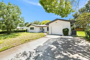 6223 12th St S, Saint Petersburg, FL 33705 - Photo 1