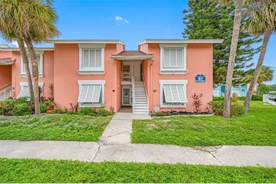 3715 42nd Way S #E, Saint Petersburg, FL 33711 - Photo 1