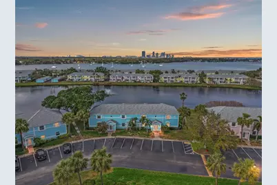 209 Seahorse Drive SE #D, Saint Petersburg, FL 33705 - Photo 1