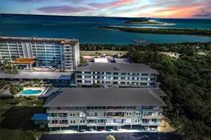 7 Island Park Pl, Dunedin, FL 34698 - Photo 1