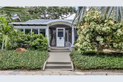 325 16th Avenue NE, Saint Petersburg, FL 33704 - Photo 1