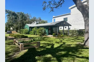 4007 Bayshore Boulevard, Tampa, FL 33611 - Photo 1