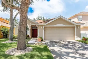 457 Liam Ave, Tarpon Springs, FL 34689 - Photo 1