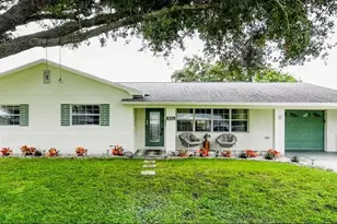 6370 23rd Ave N, Saint Petersburg, FL 33710 - Photo 1