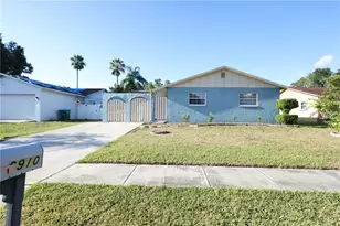6910 Dalkeith Ave N, Saint Petersburg, FL 33709 - Photo 1