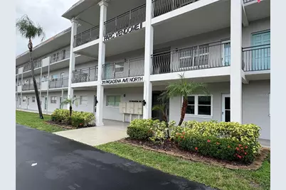 211 Pasadena Avenue N #102, Saint Petersburg, FL 33710 - Photo 1