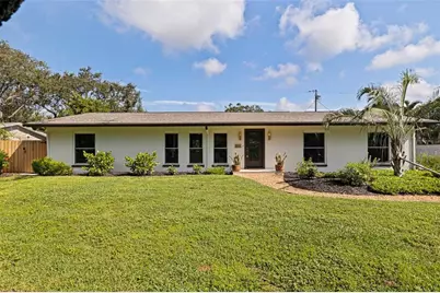 1727 Karleton Place S, Saint Petersburg, FL 33712 - Photo 1