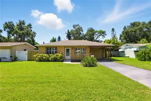 716 62nd Ave S, Saint Petersburg, FL 33705 - Photo 1