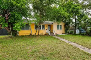1020 15th St N, Saint Petersburg, FL 33705 - Photo 1