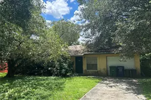 10508 N Myrtle St, Tampa, FL 33617 - Photo 1